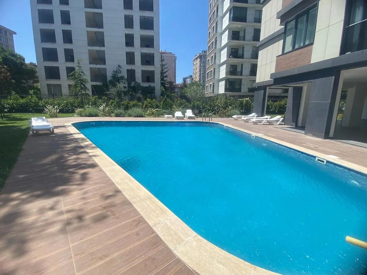 Suadiye Bostanci Luxury 2 Bedroom Apartment With Pool Istanboel